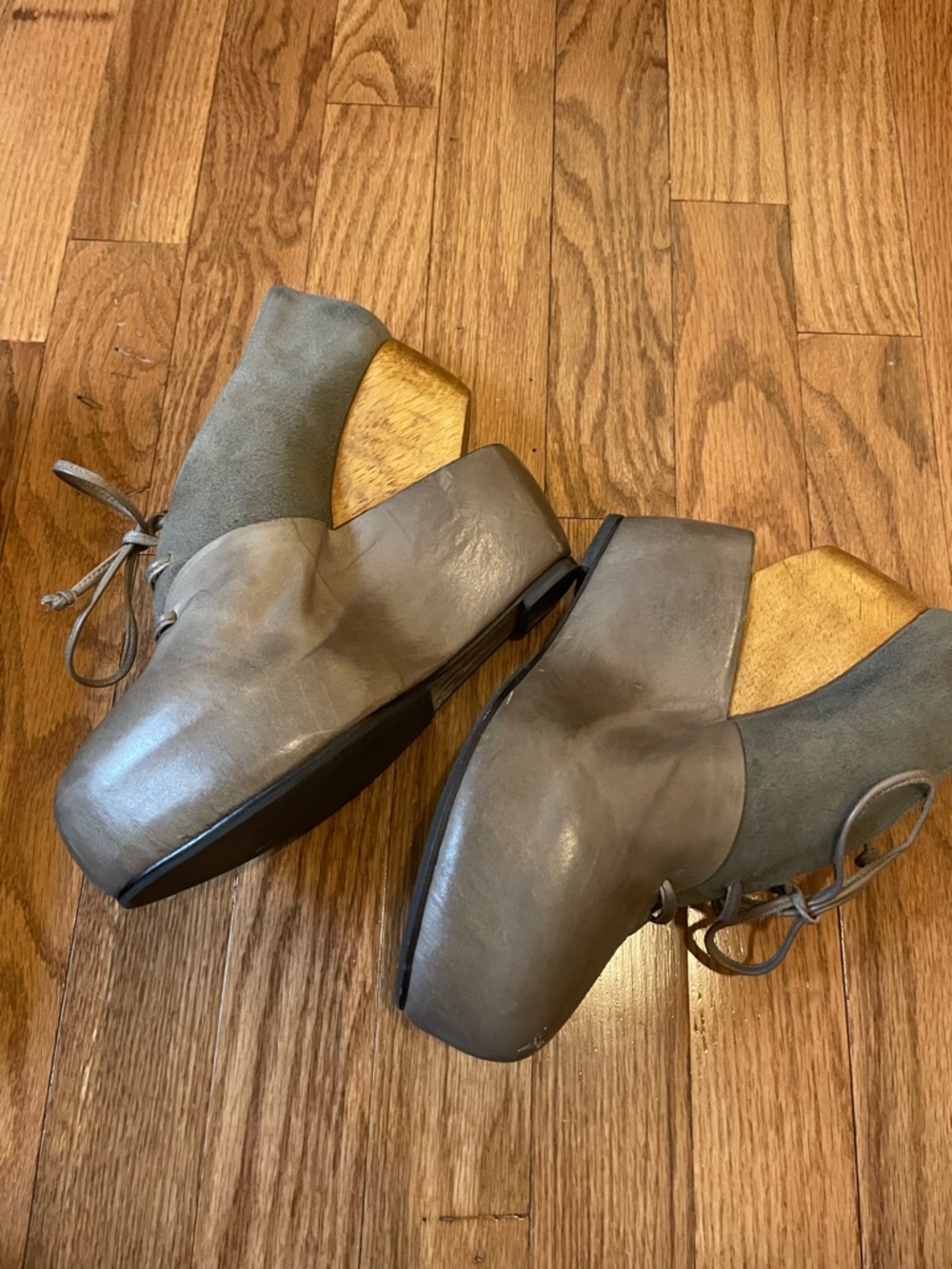 All Saints Bura Grey Leather Wood Platform Cut Out Wedge Heels Size 7 Spiritual - Picture 8 of 9